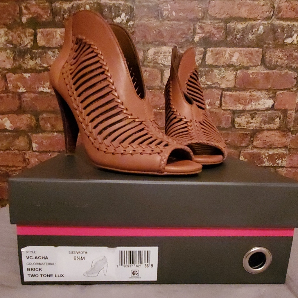 Vince Camuto bootie